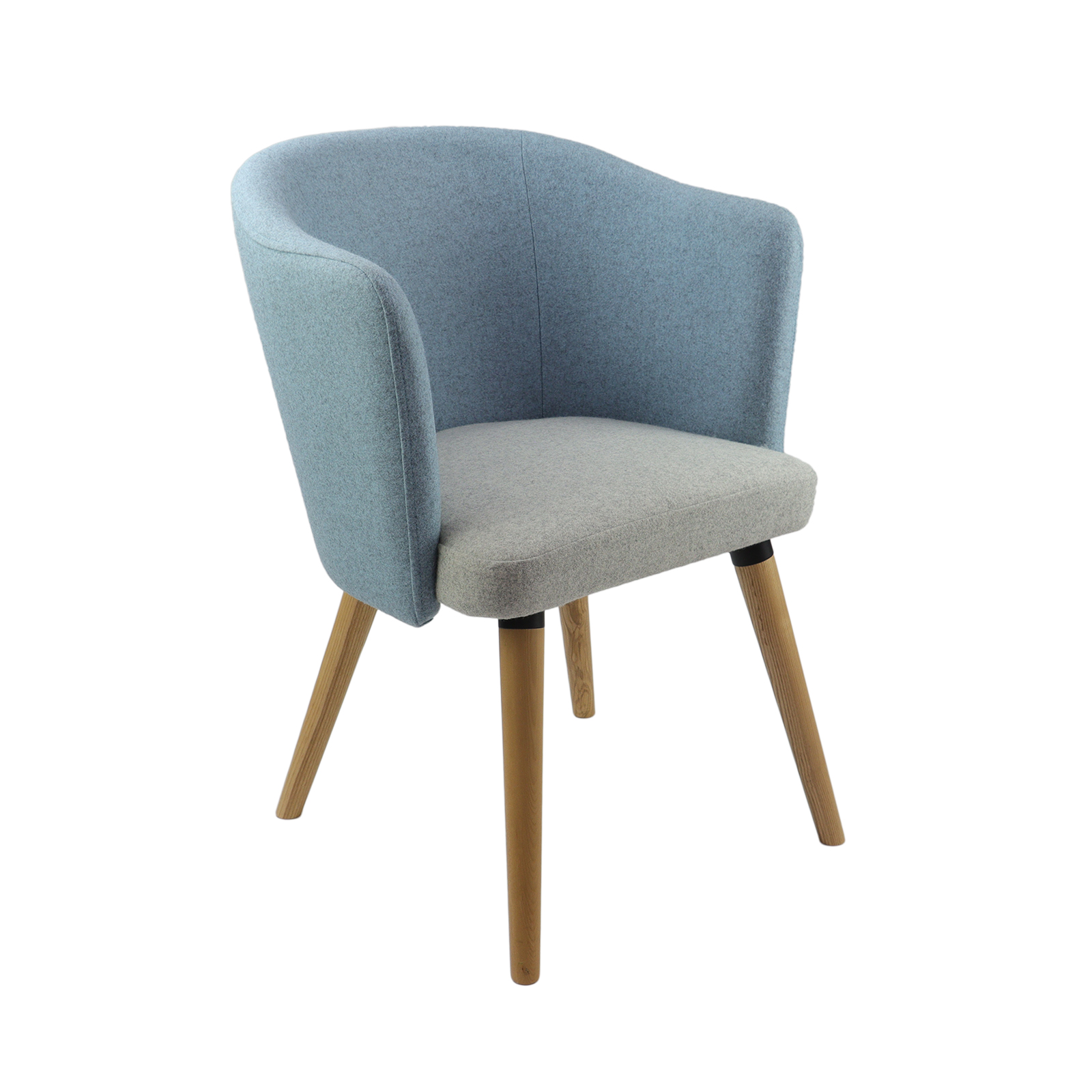 Otis 04 lounge chair — Made to Order