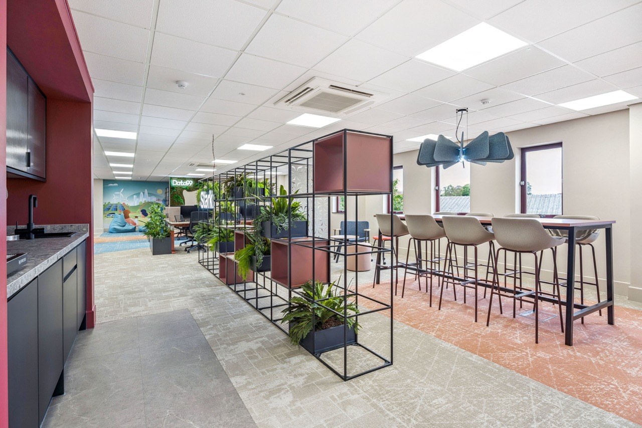 Creating a Vibrant and Functional Workplace with Proici Commercial Interiors, image 3